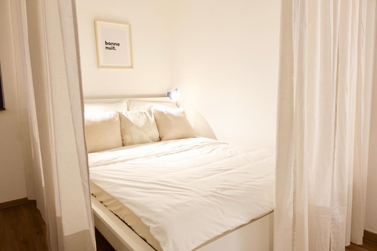 Modernes Apartment, Stadtnah, Stellplatz, Naehe Mosel コブレンツ エクステリア 写真