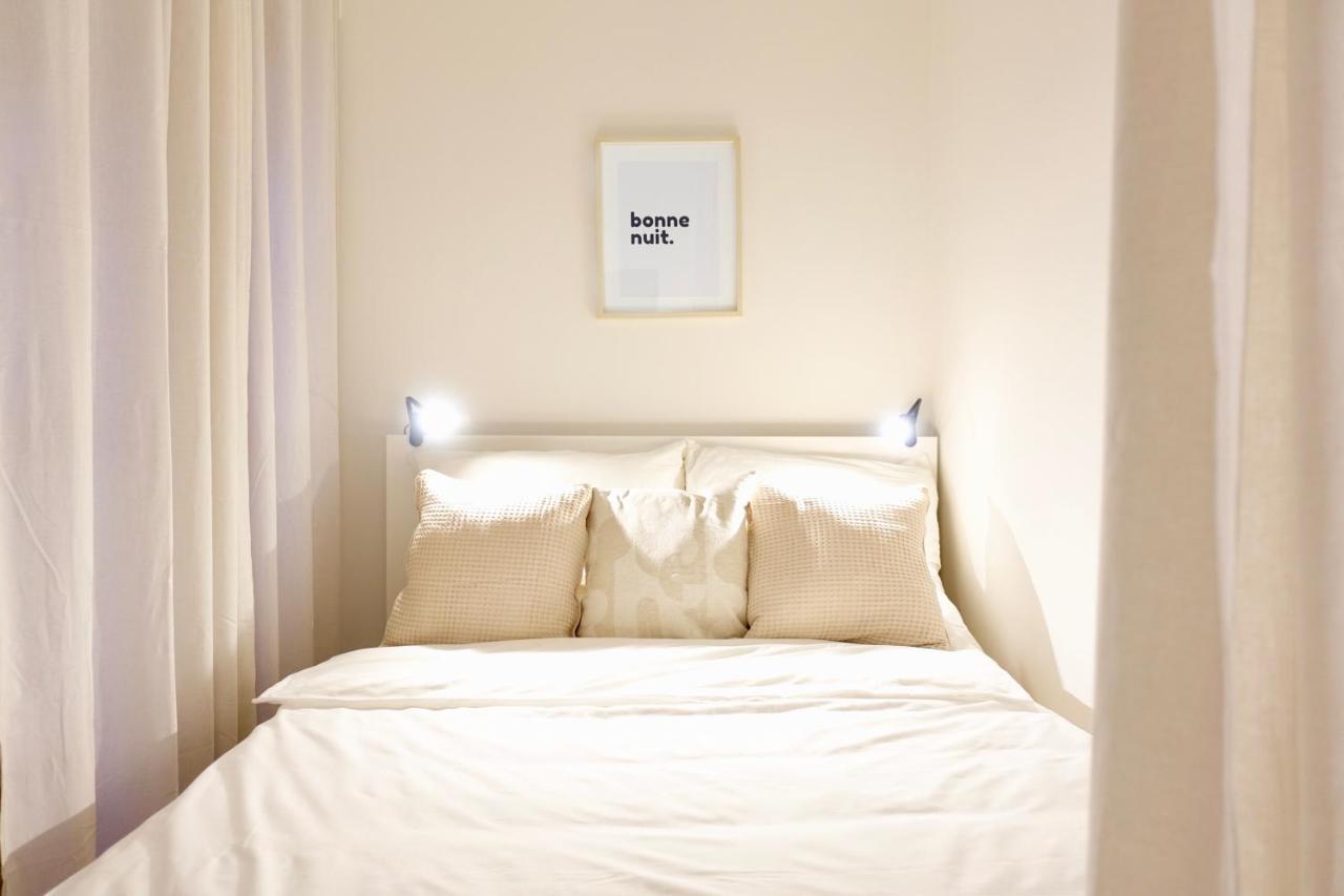 Modernes Apartment, Stadtnah, Stellplatz, Naehe Mosel コブレンツ エクステリア 写真